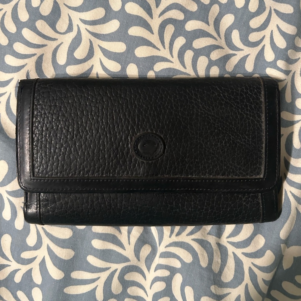 Vintage Dooney & Bourke wallet